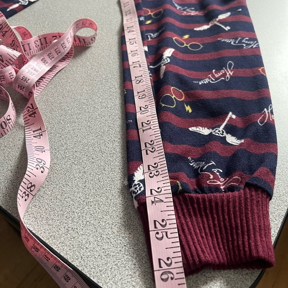 Harry Potter 2pc Jogger Style PJ set Size XS - Picture 11 of 12